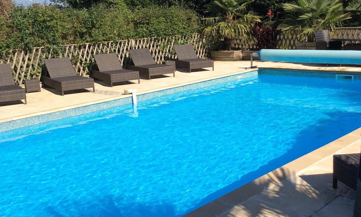 Argouges House | 3 jewelery gite with swimming pool 20 minutes from Mont Saint Michel
