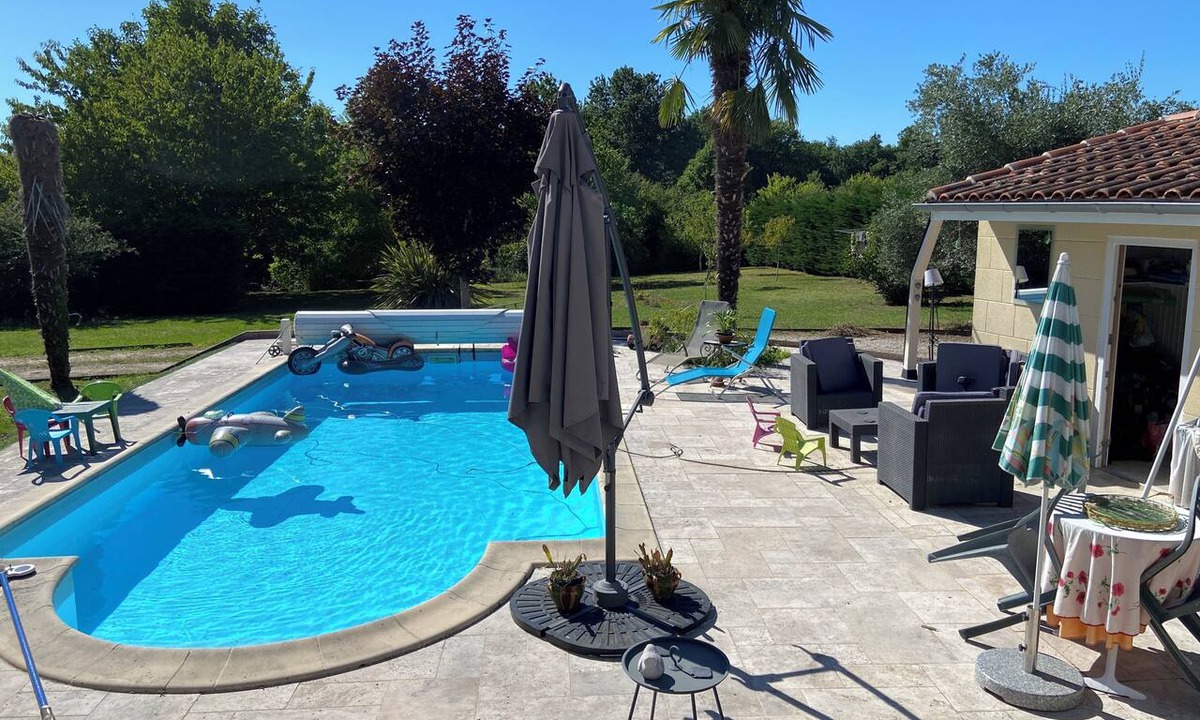 Espiet Bed & Breakfast | A GETAWAY to the countryside. A STOPOVER IN ESPIET in the heart of the Entre-Deux-Mers region