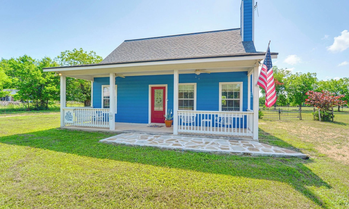 Blanco Cottage | Blanco's Blue Cottage Inn w/Patio, Grill & Porch