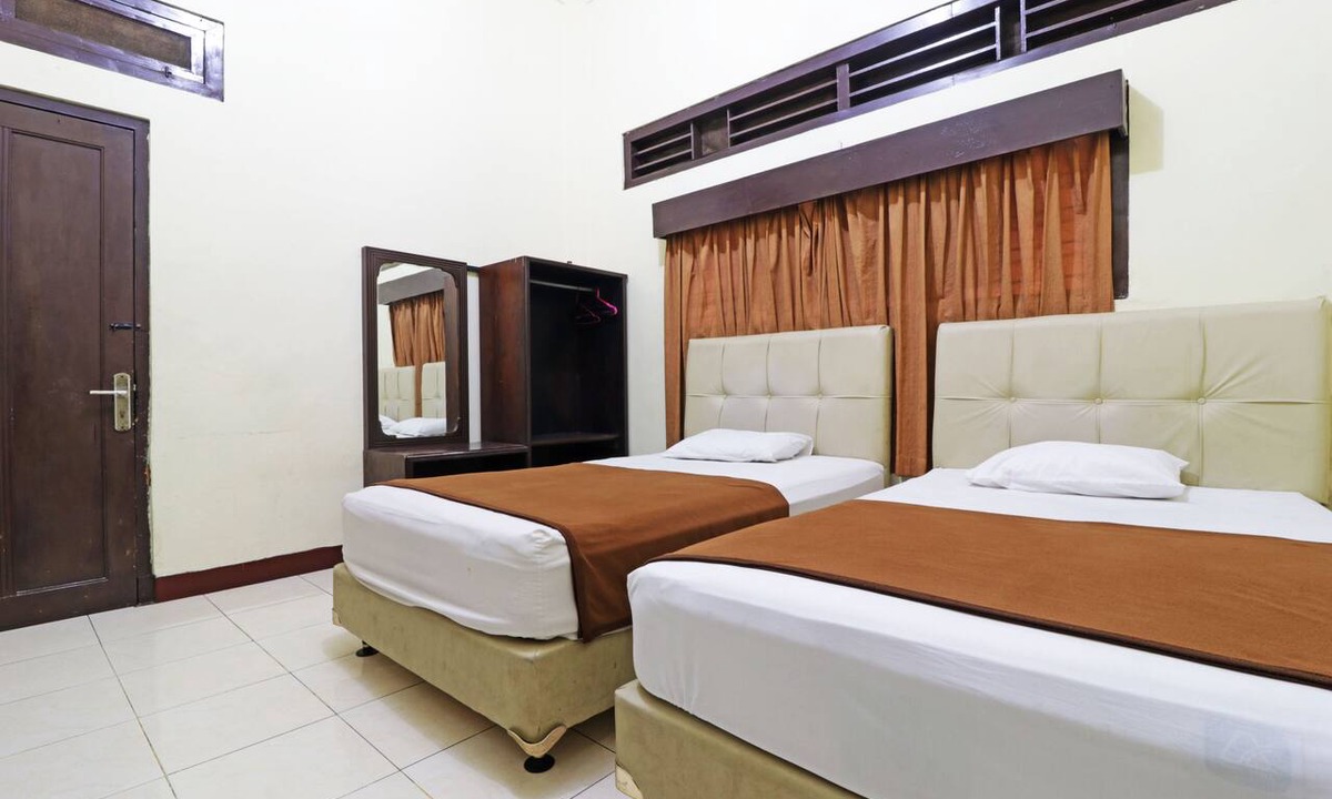 Kebon Sirih Hotel | Borneo Hostel
