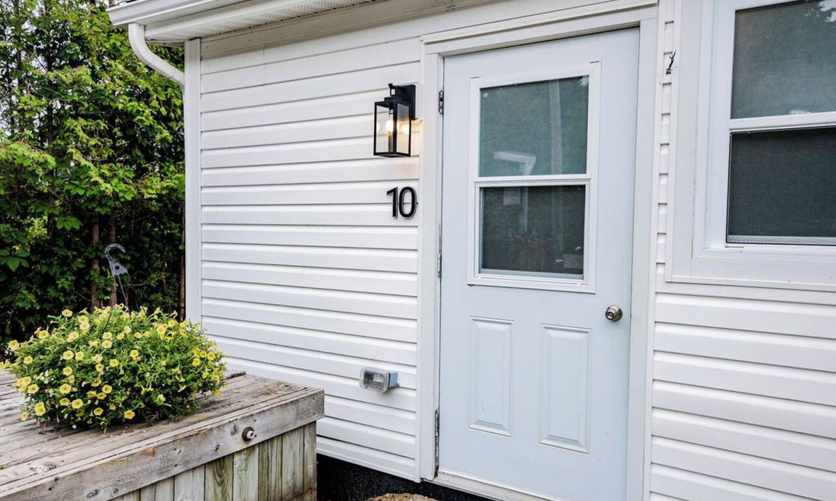 Boutiliers Point Apartment | Coastal Studio Suite Steps from the Ocean | pet friendly