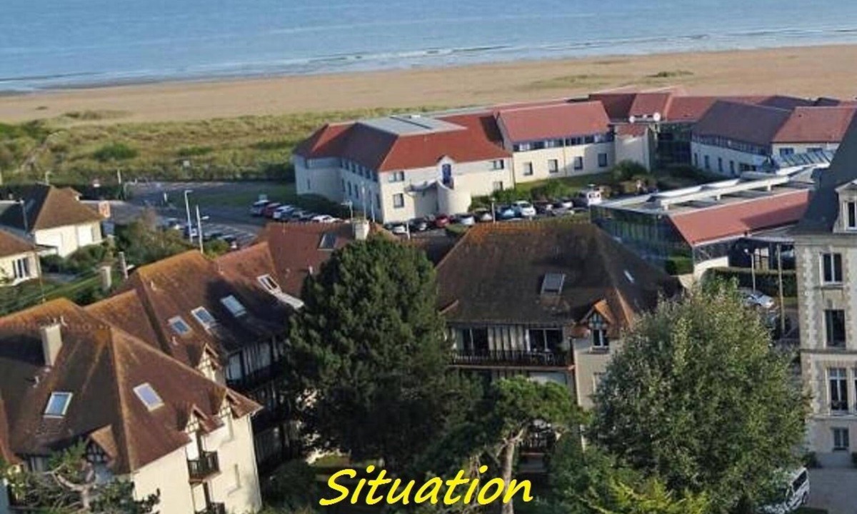 Ouistreham Apartment | Condominium with terraces near the D-Day landing beaches
