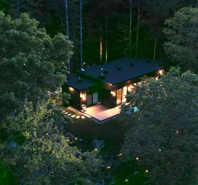 La Conception House | DAX HOUSE Stunning Mont-Tremblant Getaway Retreat