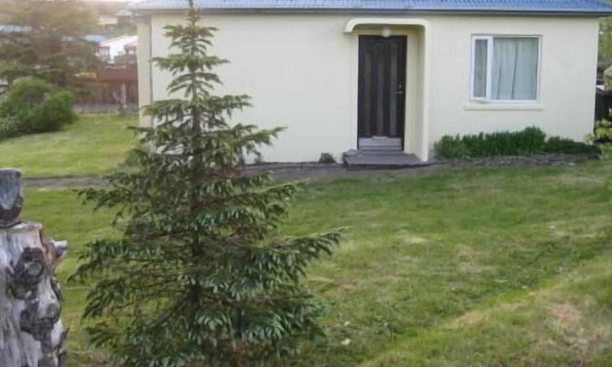 Breiddalsvik House | Holiday house Breiðdalsvík for 1 - 5 persons with 3 bedrooms - Holiday home