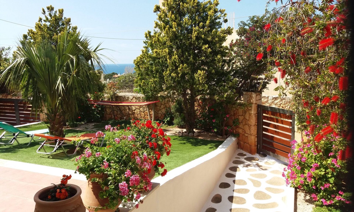 Kalathas Villa | Kalathas house, near the sea for families,friends.