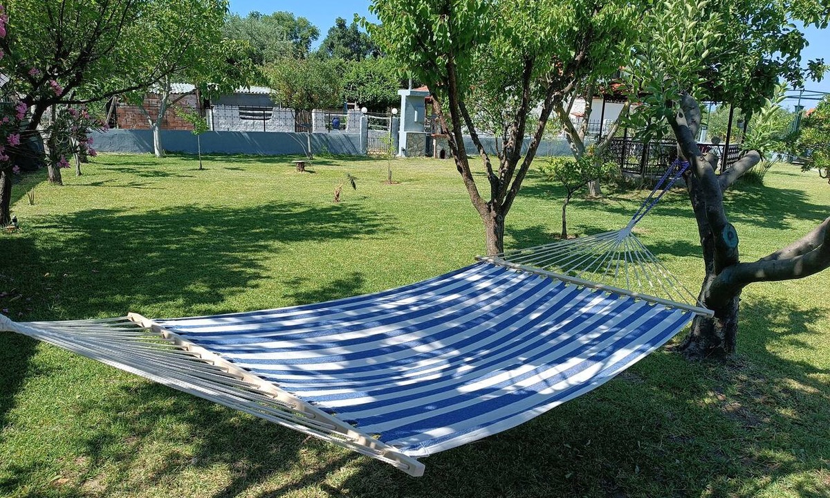 Kallikratia Cottage | Kanela House ,Cozy Cottage with Large Garden & BBQ