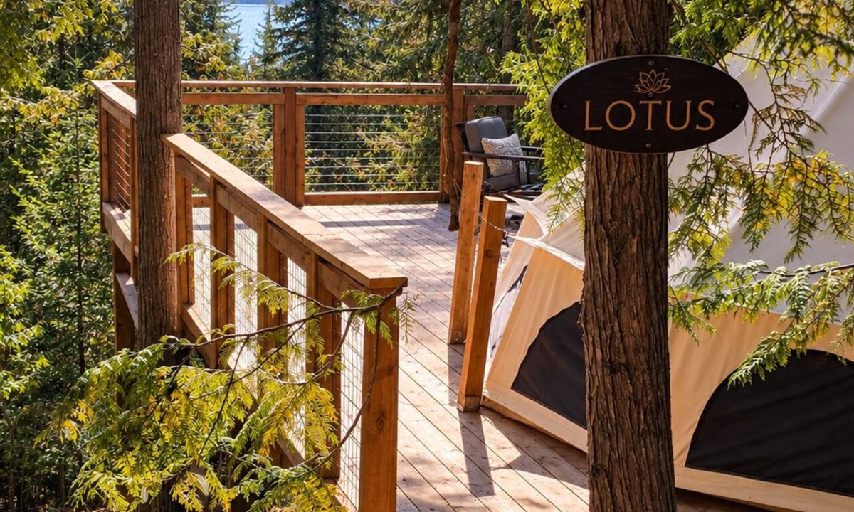 Magna bay RV Rental | Lotus – Lakeview Glamping at Namastay Retreat, Shuswap Lake