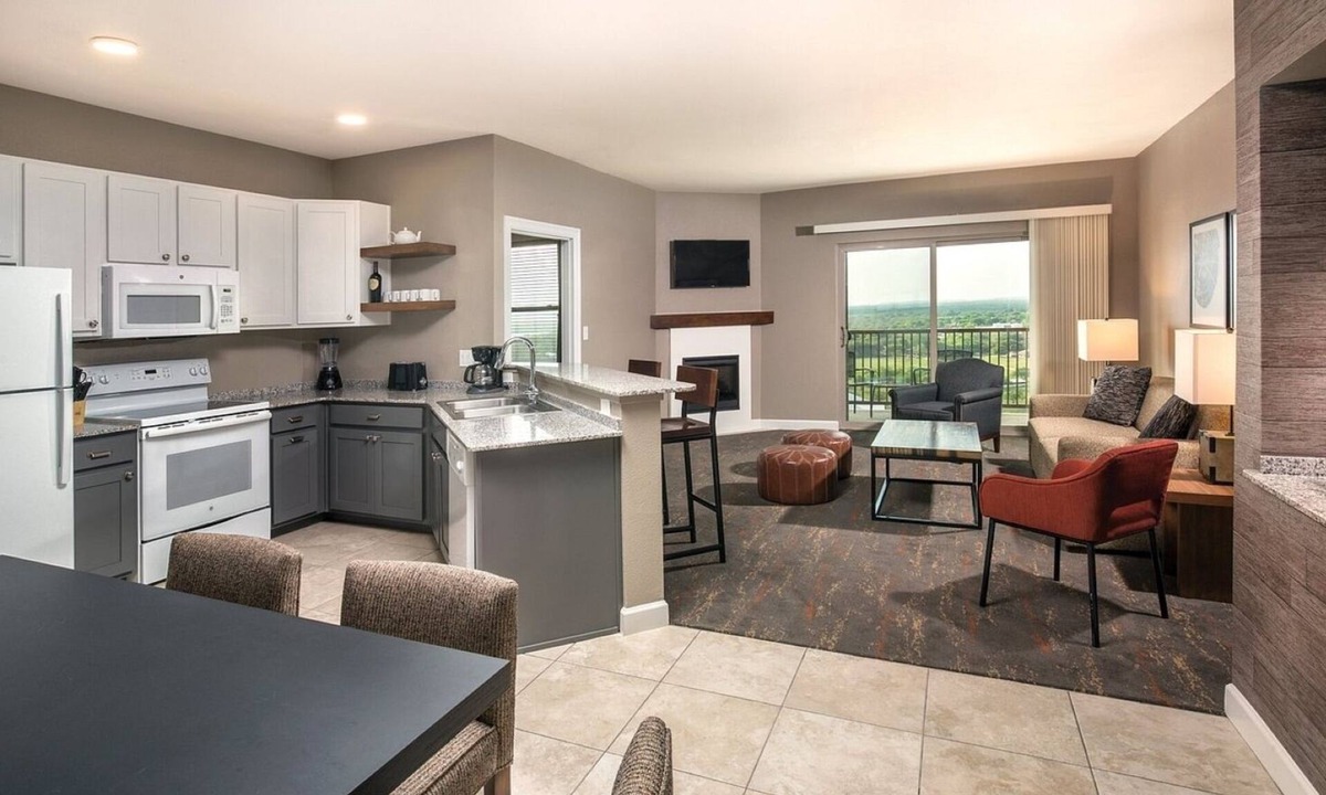 Marble Falls Resort | Marble Falls | Romantic Lake Escape | Pool + Lake