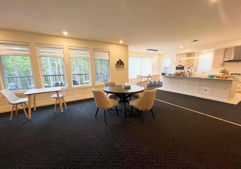 Bedford House | Morning Dew105