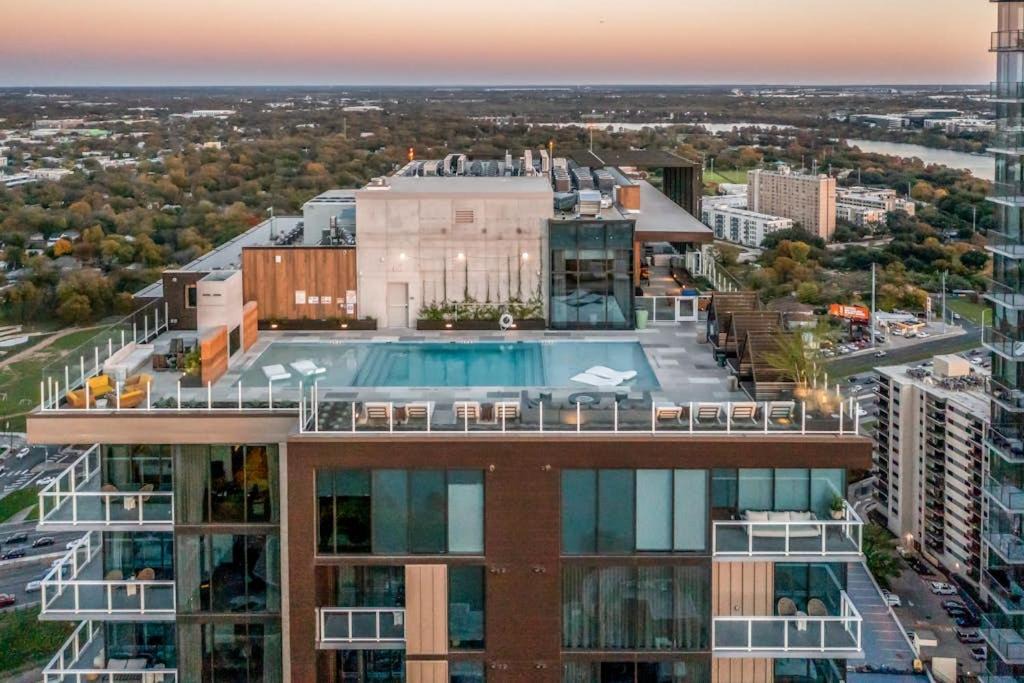 Rainey Street Historic District Hotel | Natiivo Austin Perch