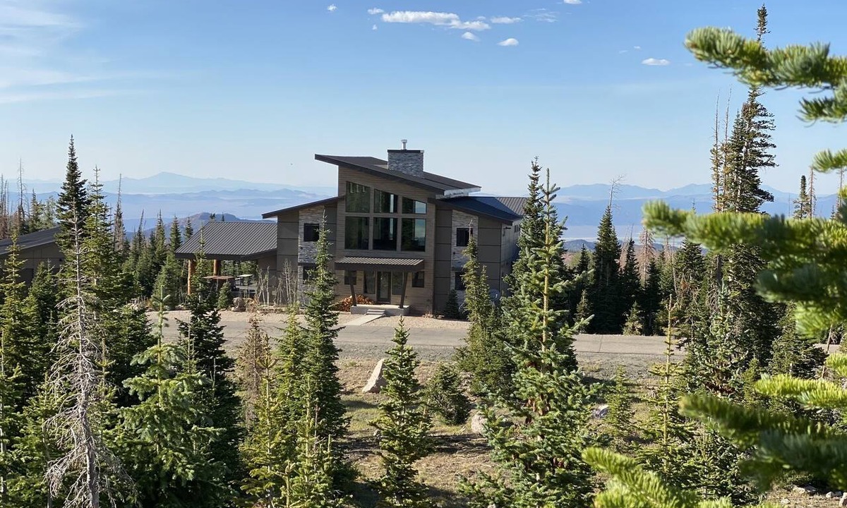 Brian Head Cabin | New Mountain Modern Home