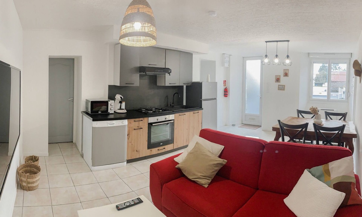 Pirou Cottage | Pirou Getaway: Le Chardon