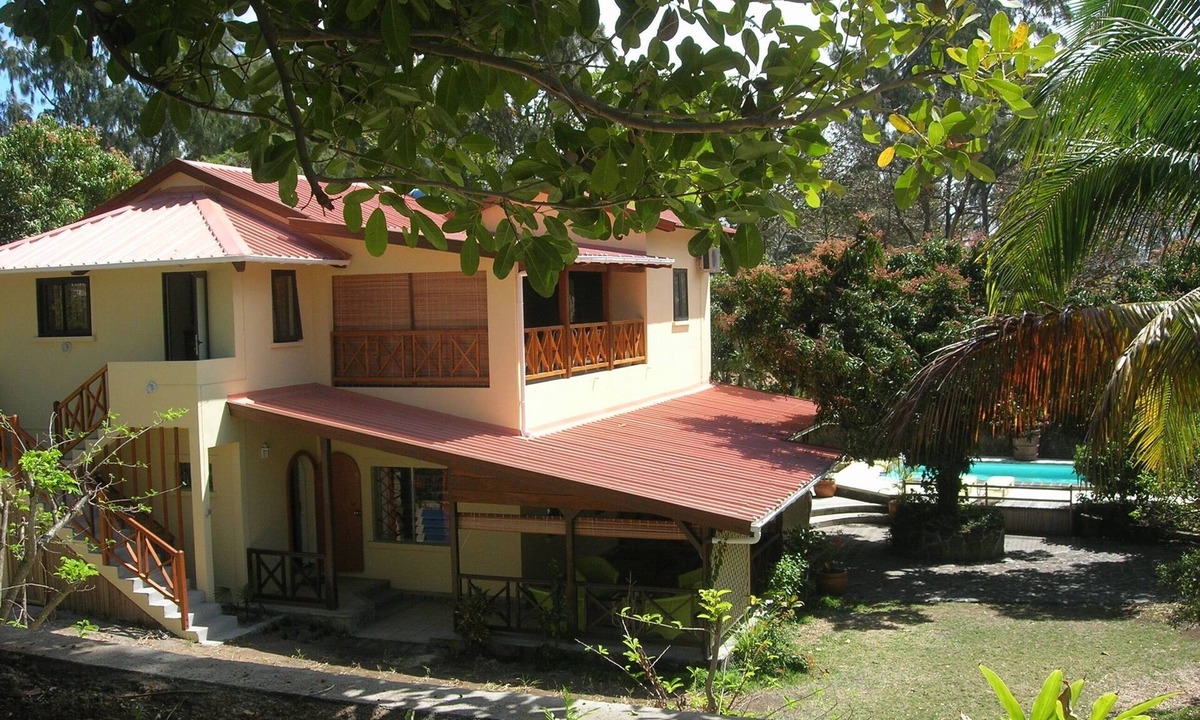 Pointe D'esny House | Pointe d'Esny, Charming 2 bedroom ground floor rental, close to the sea