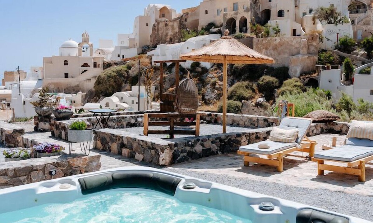 Emporio Villa | Rock Villa Myth: Stunning Sea and Castle Views/Historic Charm Await