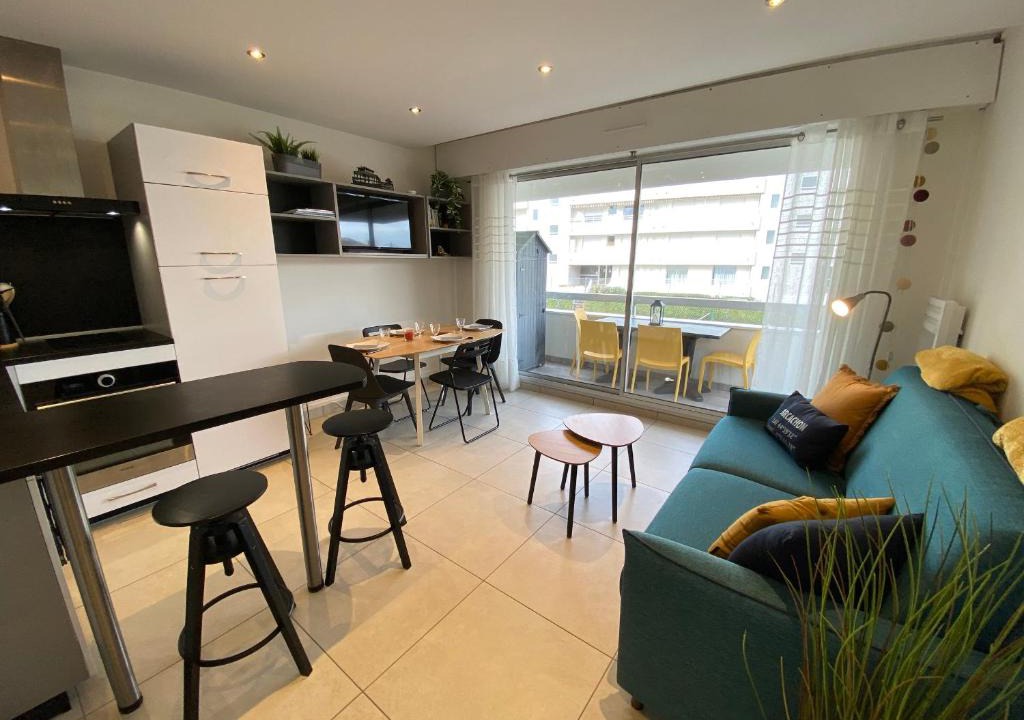 Arcachon Apartment | Studio Cabine à Arcachon avec Parking, WiFi et Accès Direct Plage