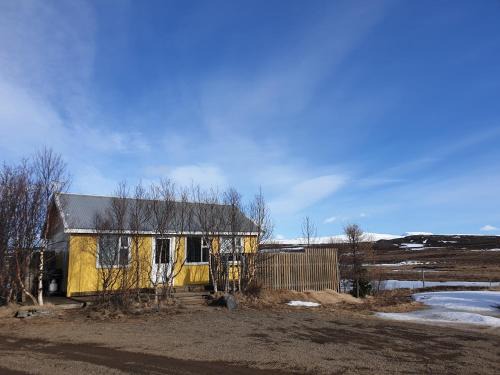 Egilsstadir House | Við-Bót Riverside Cottage