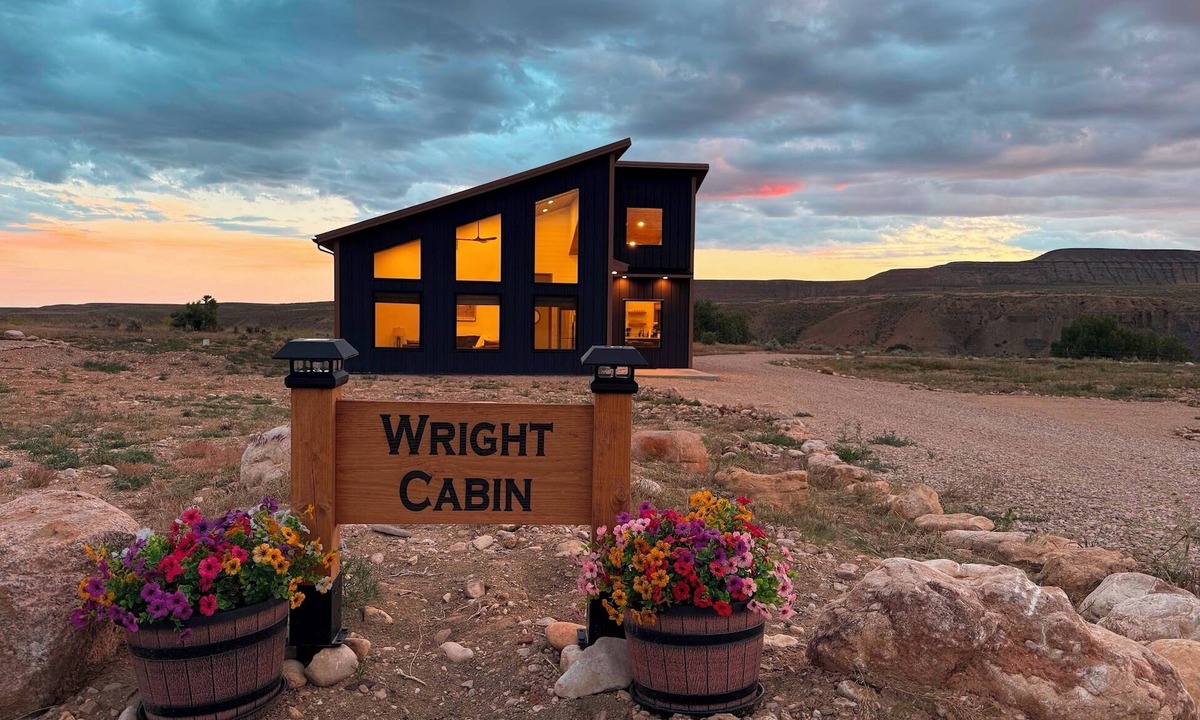 Shell Cabin | Wright Cabin at Ever Sky Ranch