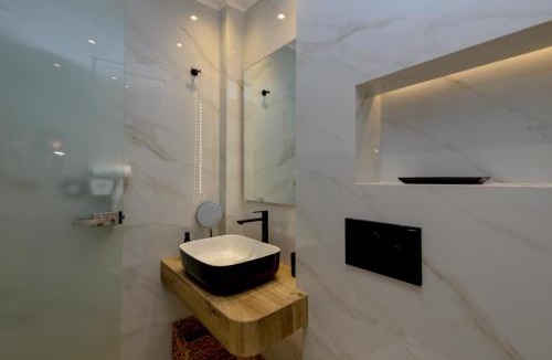 Zakynthos Town Apartment | 2 Brother's Suites I Zante Town I Sea View I 100m Zante port