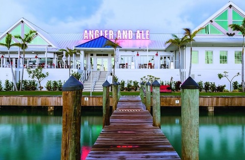 Marathon Hotel | A Place You'll Surely Enjoy! Full Kitchen, Outdoor Swimming Pool Near Key West