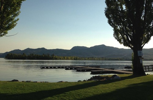 Osoyoos House | Beautiful townhome in family friendly Casa Del Mila Oro