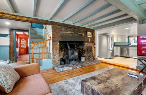 Beverly House | Beverly 5BR 1686 Historic Beach Firepit Sleeps 8