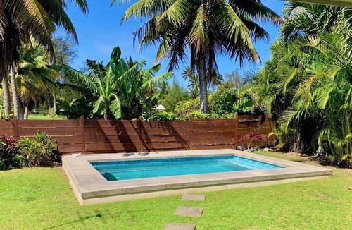 Arorangi Villa | Blue starfish is a 3 bedroom villa with pool on the sunset side of Rarotonga.