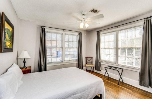 Old East Hill House | Casa Alcaniz