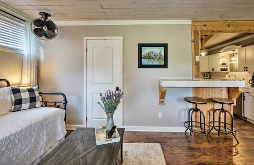 Apache Shores Cottage | Charming Lake Travis Cottage - 21 Mi to Downtown