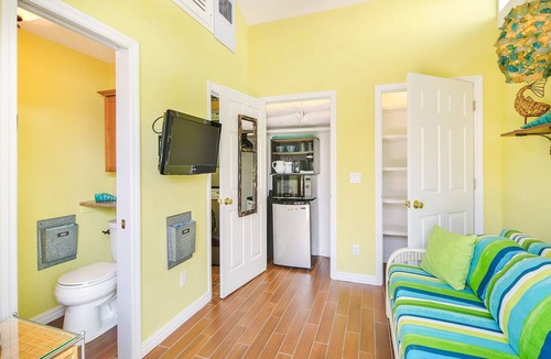 Old Town Cottage | ~ COPA CABANA ~ Classic Key West cottage just a stone’s throw from the water.