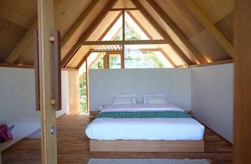 Peliatan Cabin | Designer Bamboo A-Frame Hut Amidst Ubud Rice Fields