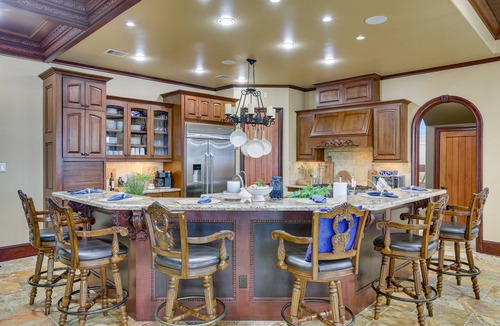 Dickinson Villa | Dock, Infinity Pool! Luxe Villa on Galveston Bay