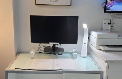 Central Hotel | Downtown Vancouver Renovated, Bright & Modern Hotel Room at 567 Hornby St