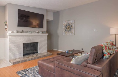 South Addition House | Downtown WestChester Casa with King Beds