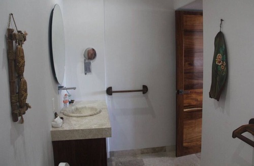 Zihuatanejo Condo | El Nido, Casa 2 - GORGEOUS BAY VIEWS - NOBODY BETWEEN YOU AND THE WATER