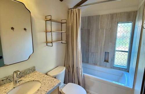 Payson House | Greenspaces, Deck w/River & Mt VIEWS, Trails, Near Water Wheel Hiking Trailhead