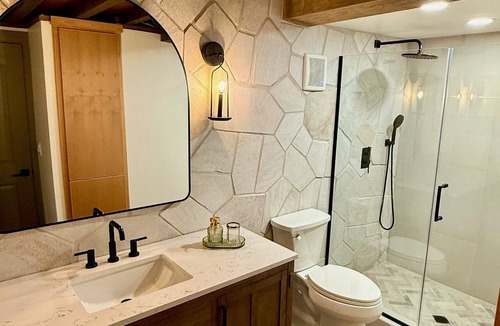 Payson House | Greenspaces, Deck w/River & Mt VIEWS, Trails, Near Water Wheel Hiking Trailhead