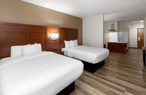 Southwood Valley Hotel | Hawthorn Extended Stay by Wyndham College Station South