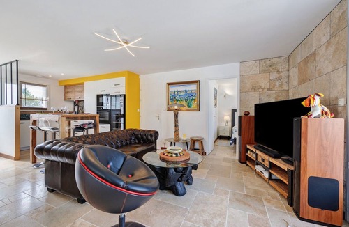 Angles Cottage | Holiday Home “Villa Bleu Azur” with Private Pool, Wi-Fi and Air Conditioning