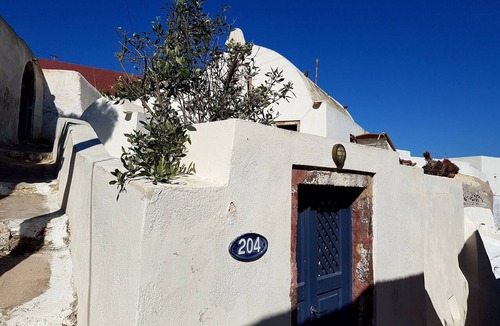 Finikia House | House of the Seven Ships. Cycladic traditional house with sea and sunset view