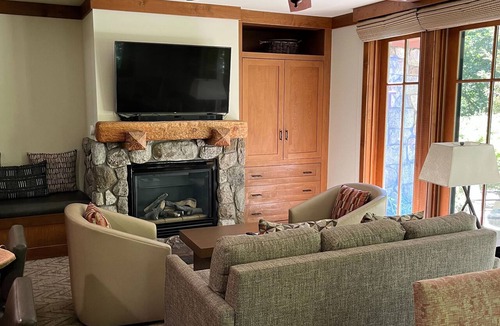 Incline Village Resort | Hyatt High Sierra Lodge Residence Club 2- Holiday Dates Available!