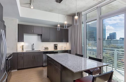 Civic District Resort | Immerse Yourself in the Heart of Austin at Wyndham Austin-Studio