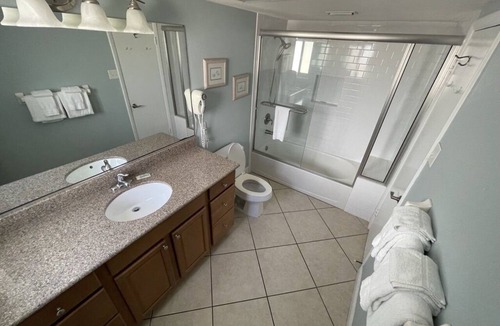 Siesta Key Resort | Island House Resort - Waterfront 2-bedroom condo directly on Siesta Key Beach!