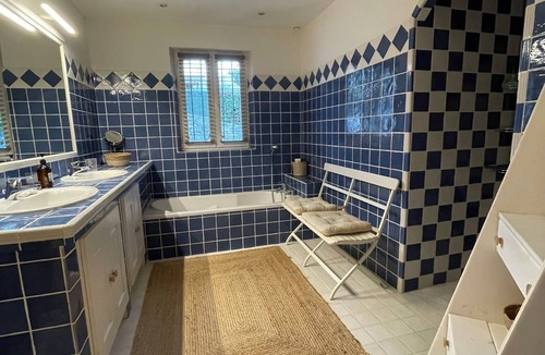 Regusse Villa | Just 10 minutes from the Gorges du Verdon! Beautiful, spacious villa with a heated pool