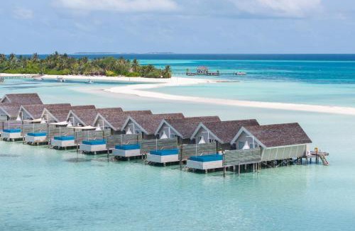 Dhidhoofinolhu Island Resort | LUX* South Ari Atoll Resort & Villas