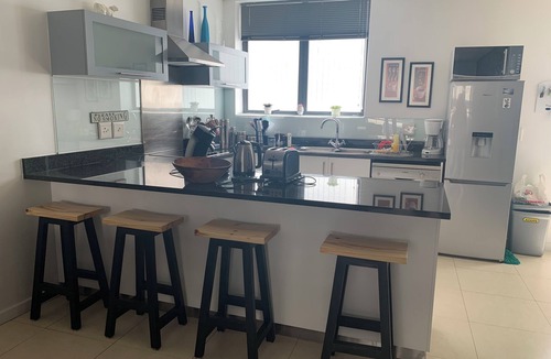 Cape Town City Centre Apartment | Luxury designer apartment in the heart of Cape Town, 3 mountain view, free wifi