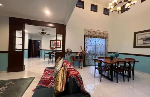 Alor Gajah Villa | Melaka AFamosa Resort D'amour Comfortable and Healing With Theater Projector Private Villa With Garden View Swimming Pool Seasonal Christmas Theme