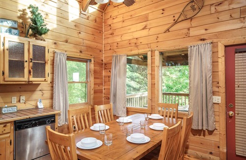 Smoky Mountains Cabin | Mountain Tyme, Hot Tub, Pool Table, Game Room, $560 FREE tickets each paid day!