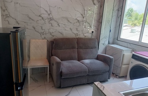 Ukulhas Apartment | Naseema Hiya - First Floor Apartment - The Maa/Flower/Suite