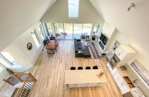 Merritt House | New Custom Waterfront House at Nicola Lake near Merritt, Kamloops & Quilchena