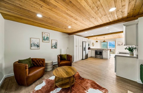Hermosa Cabin | Newly Remodeled Mountain Cabin w/Epic Views, A/C, Optional Hot tub, 2 Kitchens